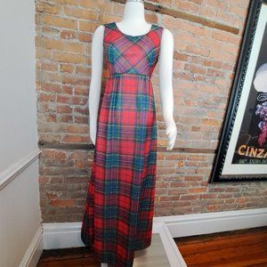 Vintage 1970s Plaid Dress Polyester Red Green White Maxi Empire Waist  Size 9